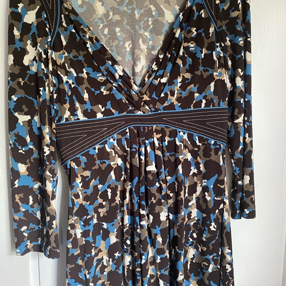 BCBGMaxAzria Blue and Beige Patterned Top